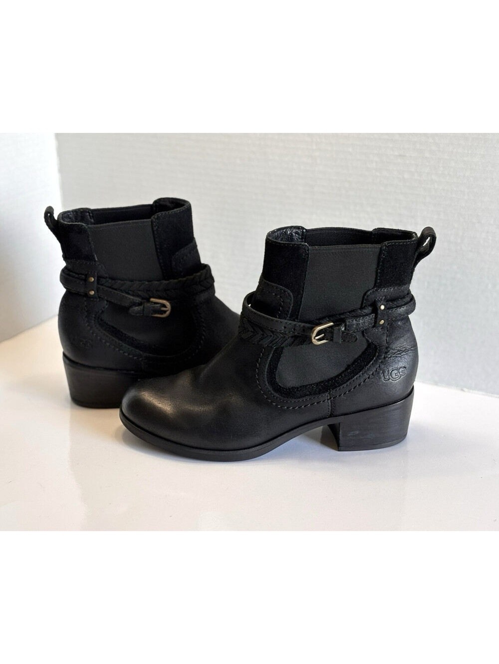 UGG Krewe Moto Ankle Booties Black Distressed Leather Shearling Lined Womens 6.5